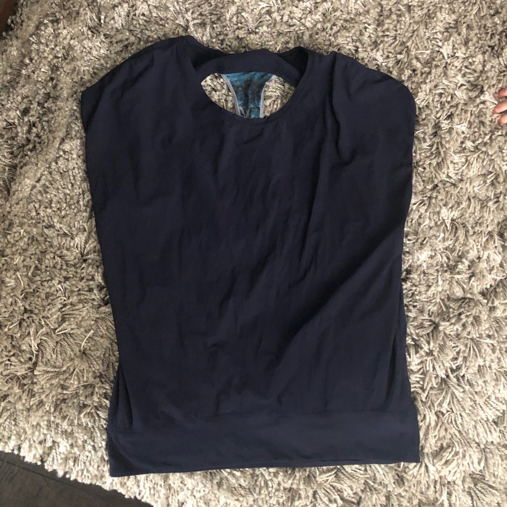 Lululemon workout tee